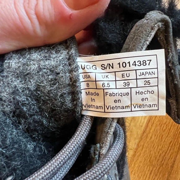 UGG Womens Adirondack II Waterproof Grey Size 8 - Picture 7 of 11